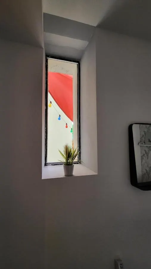 Apartman Escapade A Lourdes Dans Beau T2 Avec Terrasse - Proche Gare Et Centre Ville Franciaország