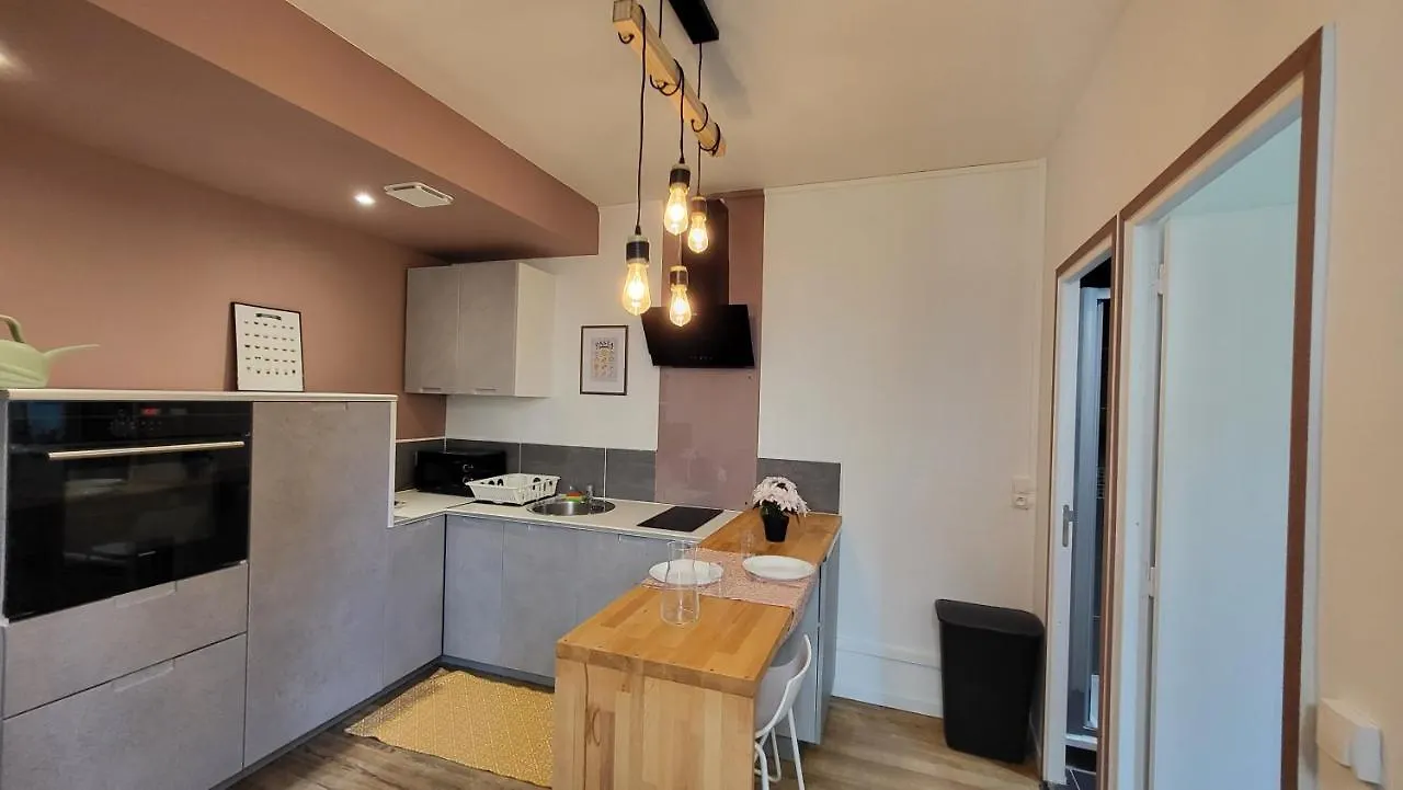 Appartement Escapade à Lourdes dans beau T2 avec terrasse - Proche Gare et Centre ville